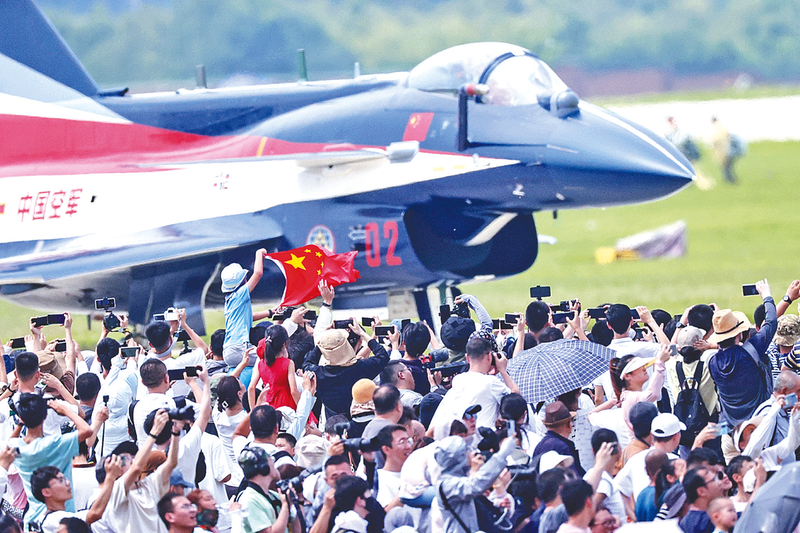 把美女老师往死里操抽查内射长春航空展迎来首个公众日